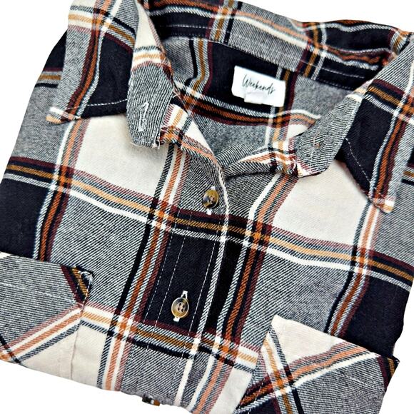 Weekends Everyday Women's MED Light Flannel Black Tan Button Down Shirt - Picture 1 of 8